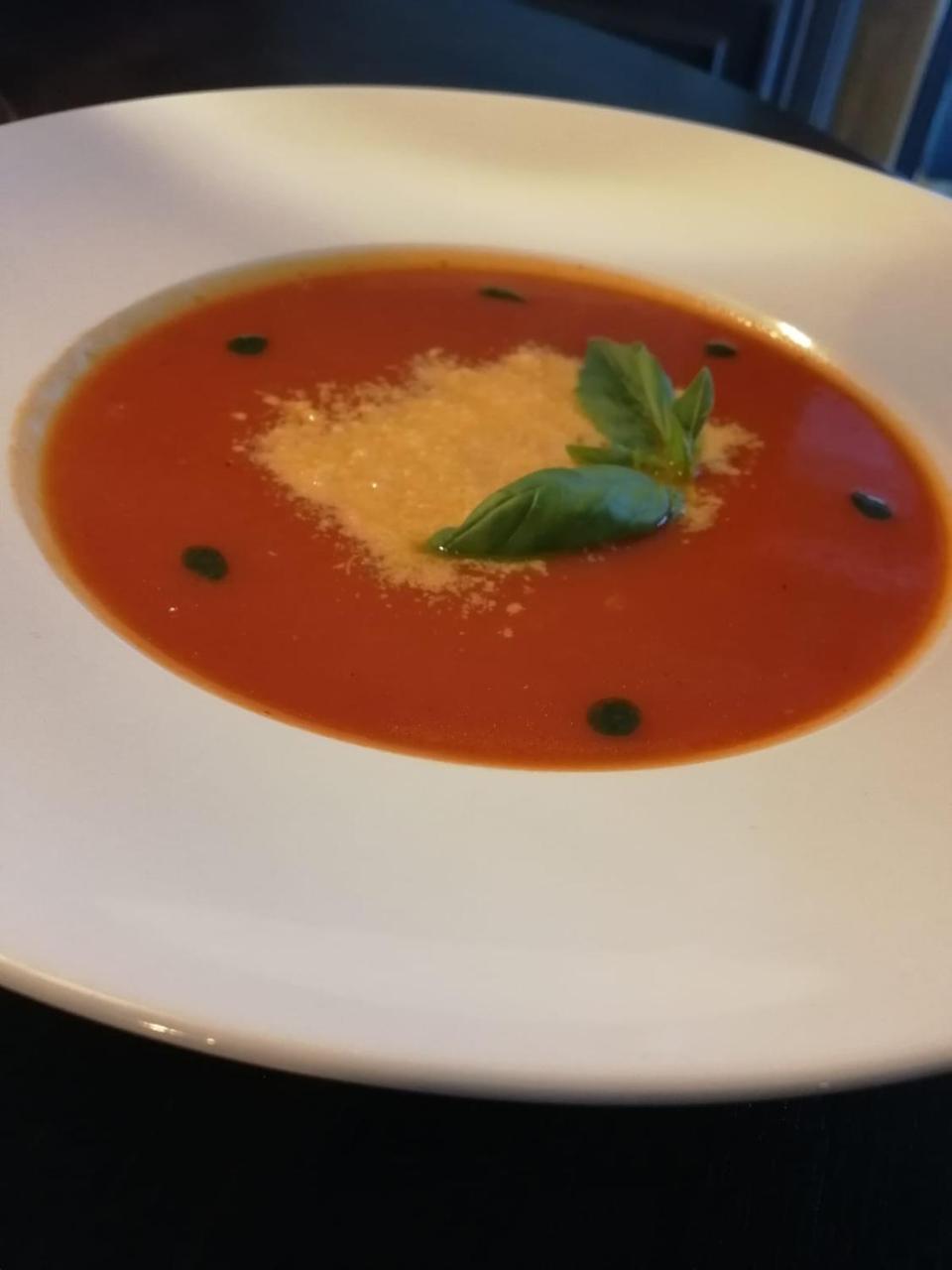 Penzion A Restauracia Hanisberg Krupina Exteriör bild
